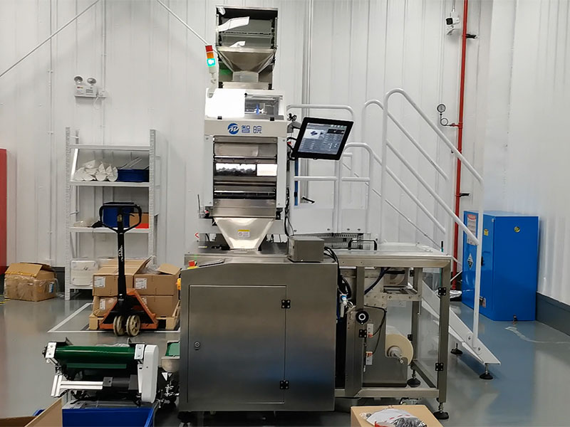 Injection Packaging Machine