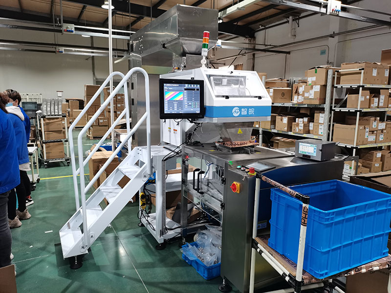 automatic counting and packaging machine